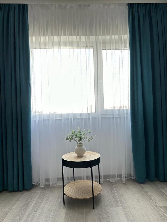 Luxury Apartments And Studios Boulevard G Enescu Suceava Exterior foto