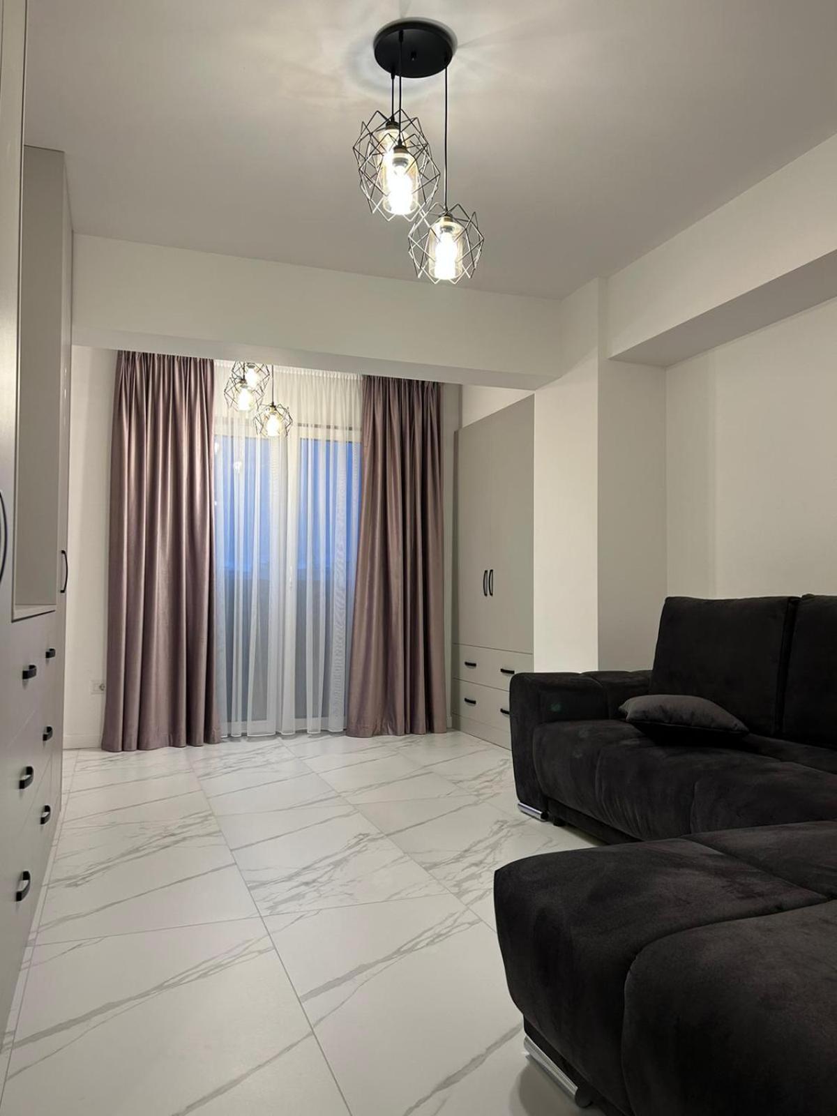 Luxury Apartments And Studios Boulevard G Enescu Suceava Exterior foto